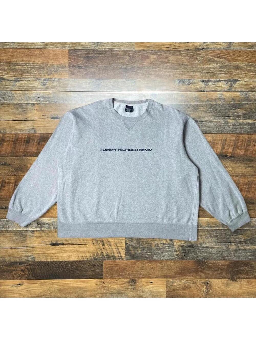 Vintage Tommy Hilfiger Grey Crewneck Sweatshirt Size XL.